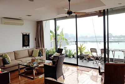 Gorgeous 03 bedroom duplex penthouse with lake view & big balcony in Truc Bach