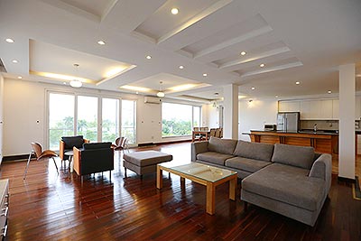 Westlake view apartment on the lakeside Quang Khanh road.
