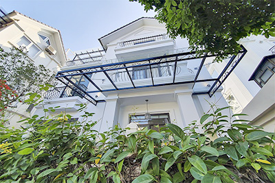 Cho thuê biệt thự Vinhomes Riverside 180m2 | 5 Phòng ngủ, Đủ nội thất