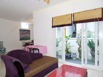Căn hộ được thiết kế độc đáo với 2 phòng ngủ cho thuê tại phố Phan Chu Chinh, Hoàn Kiếm, Hà Nội