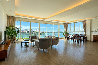 Cho Thuê Căn Hộ 220m² phố Quảng An - View Hồ Trực Diện, Sáng Thoáng
