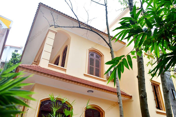 3 bedroom, modern and bright House for rent in Doi Can street, Ba Dinh dist, Ha Noi 1