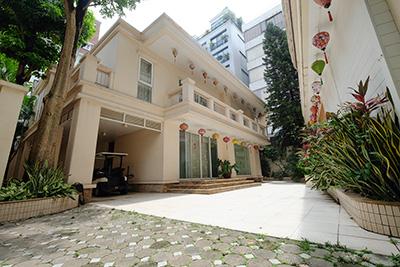  3 Bedroom Villa for rent Tay Ho nearby System House, Pool and gym access