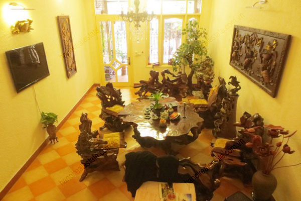 3 bedrooms, beautiful  house for rent in Hoan Kiem district, Hanoi 1
