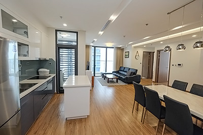 Căn Hộ 3 Phòng Ngủ Cho Thuê Tầng Cao M3 Vinhomes Metropolis, View Hồ