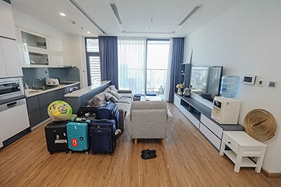 3-Bedroom High-Floor Apartment for Rent at Vinhomes Metropolis M3 with West Lake View
