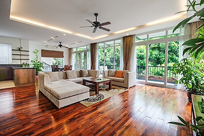 Cho thuê căn hộ 4 phòng ngủ tại Tây Hồ - Rộng rãi, view xanh, ban công lớn.