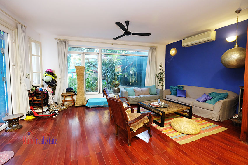 A glamorous and romantic 04+1BRs house with swimming pool on To Ngoc Van 11