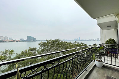 Amazing Westlake view spacious studio apartment on Nhat Chieu St