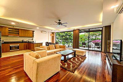 Apartment for Rent Facing Quang Khanh Lake with 3 Bedrooms in Quang Khanh