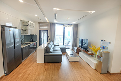Beautiful corner apartment with a spacious balcony for rent at M1 Metropolis