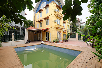 Cho thuê Nhà đẹp có hồ bơi ngoài trời trên đường Tô Ngọc Vân