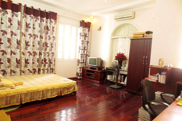 Beautiful, modern house for rent  in Ba Dinh district, Hanoi 14
