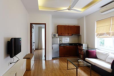 Bight and airy 01 bedroom serviced apartment in Ba Dinh Dist