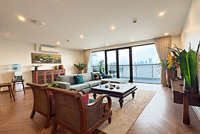 Cho thuê căn hộ Tây Hồ phong cách Indochine 250m2 view toàn cảnh Hồ Tây