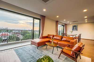 Brandnew 02 bedroom apartment for rent on Tu Hoa street, high floor
