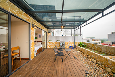 Brandnew 1 bedroom apartment on Tu Lien street, expansive views
