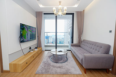 Cho thuê căn hộ 02 phòng ngủ, view Hồ Tây, mới 100% tại tòa nhà cao cấp Vinhomes Metropolis