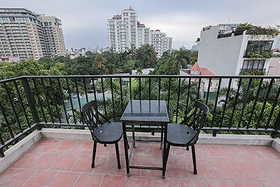 Brick wall apartment with one bedroom on Dang Thai Mai, high floor