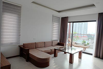 Bright 01 BR apartment in Tay Ho, close to Elegant Suite