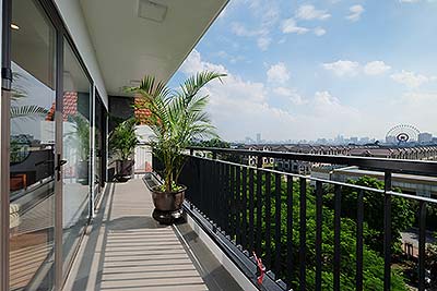 Bright apartment with 2+1 bedrooms at Trinh Cong Son street, large balcony