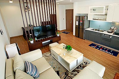 Cozy lake view 03BRs serviced apartment at Vinhomes Metropolis