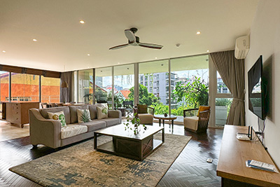 Charming 3 bedroom Apartment with big balcony in Tay Ho