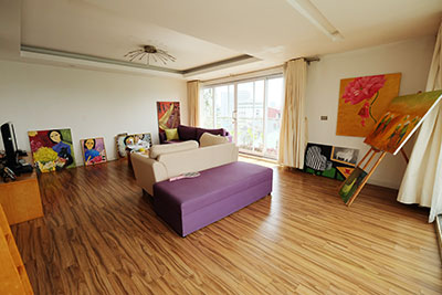 Spacious 3-Bedroom Duplex Apartment for Rent near Ba Mau Lake, Hanoi