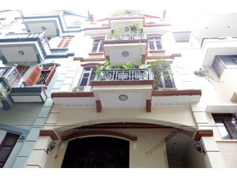Charming house, cozy living room for rent in Cau Giay, Hanoi