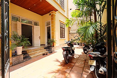 Charming house with front yard in the heart of Tay Ho