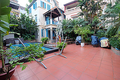 Charming house with large yard and outdoor Pool in Tay Ho