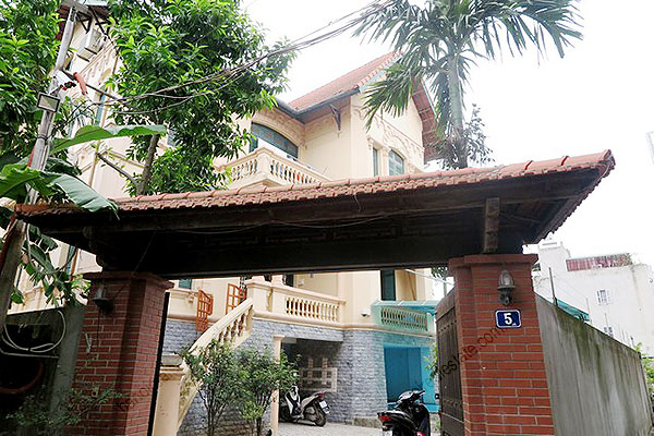 Charming Villa with Pool and Yard for rent in Hai Ba Trung Hanoi 2