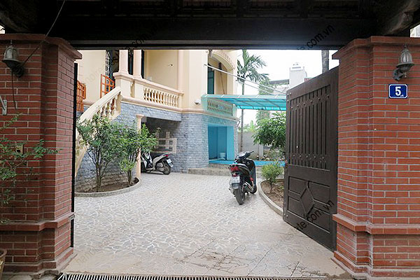 Charming Villa with Pool and Yard for rent in Hai Ba Trung Hanoi 3