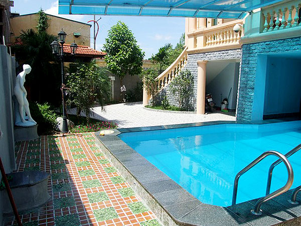 Charming Villa with Pool and Yard for rent in Hai Ba Trung Hanoi 6