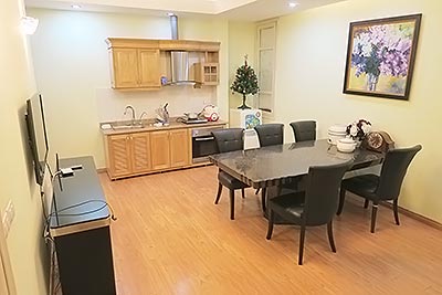 Cheap 2 BR apartment for rent in Quan Ngua St, Ba Dinh