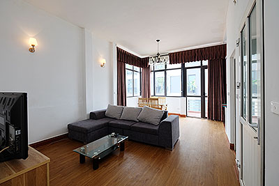 Cheap price 01BR serviced apartment, lake view, balcony at Yen Phu