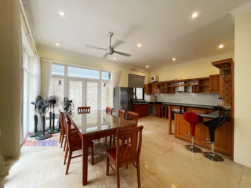 Ciputra: Bright and cozy 5-bedrooms house in T block 6