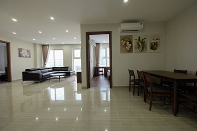 Cho thuê căn hộ tòa L3 154m, đầy đủ nội thất, 3 phòng ngủ view sân Golf Ciputra
