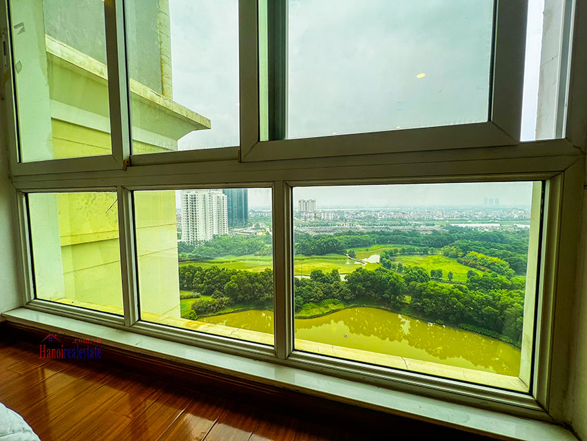 Ciputra: Golf course view 4-bedroom at P2 on high floor 12