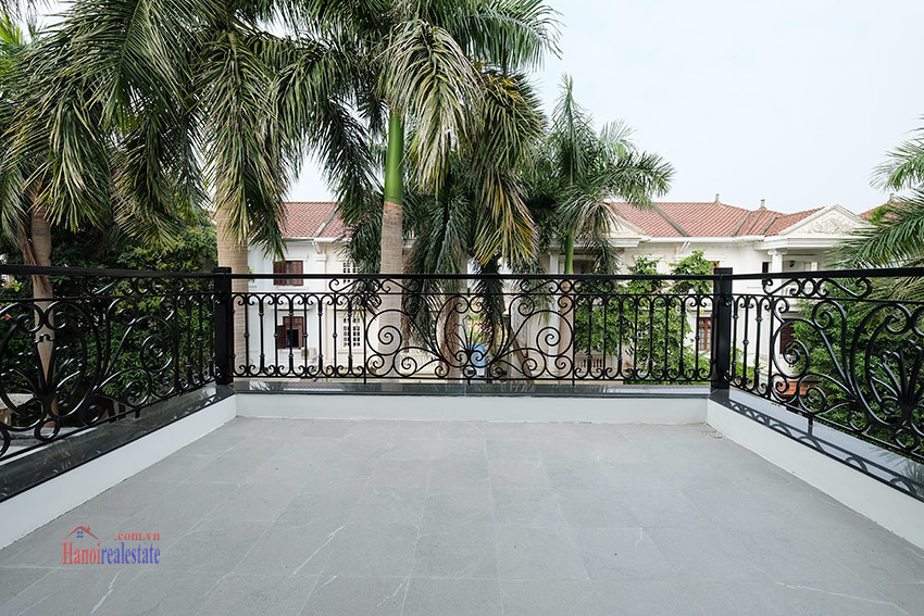 Ciputra: Sparkling newly renovated 4-bedroom house in C Block, near UNIS 31