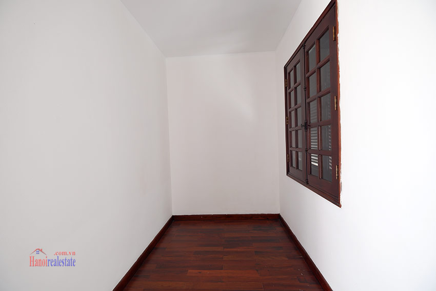 Ciputra: Traditional renovated cornered 04BRs house in C1, short walk to UNIS 31