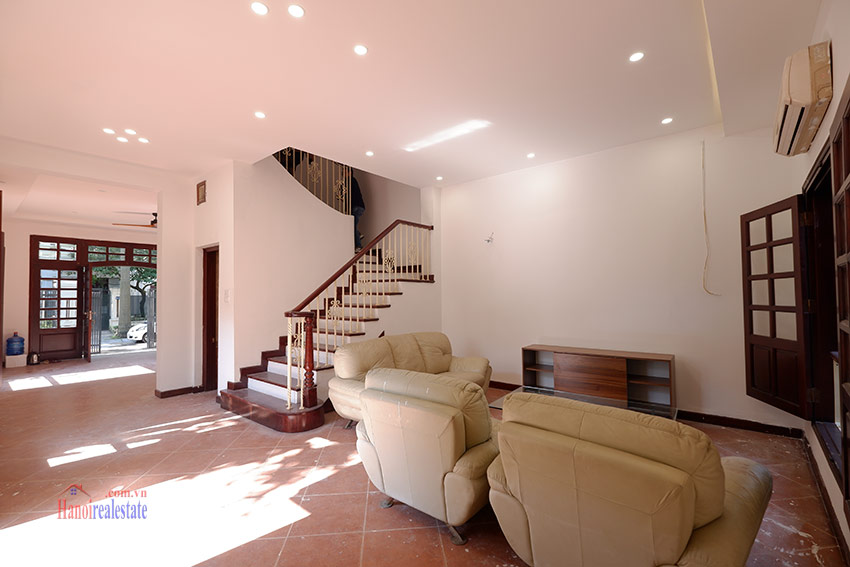 Ciputra: Traditional renovated cornered 04BRs house in C1, short walk to UNIS 6