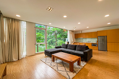 Cozy 02 bedrooms apartment in Xom Chua, few steps to Westlake