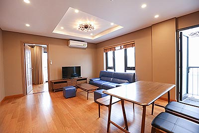 Căn hộ 2 phòng ngủ đẹp cho thuê tại đường Tô Ngọc Vân,Quận Tây Hồ 