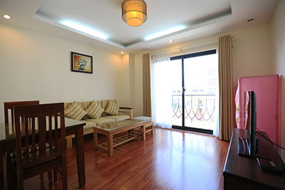 Cozy apartment with 1 bedroom in Au Co street, Tay Ho district