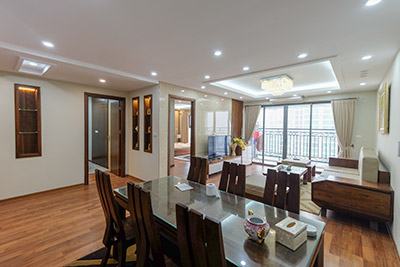 D’. Le Roi Soleil: City view 03BRs serviced apartment on Xuan Dieu Rd, balcony