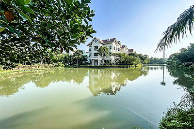 Detached Riverfront Villa for Rent in Vinhomes Riverside, 337m², 4BR, New Interior