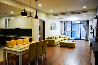Discovery Complex: Cozy 03BRs apartment on high floor