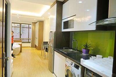 Dong Da District: Brand new spacious studio, near Hoang Cau lake 