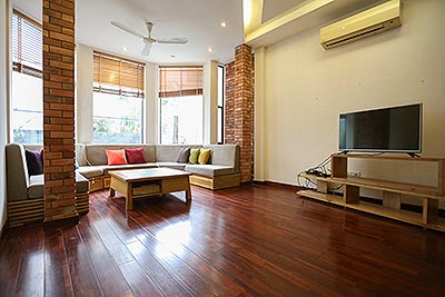 02 bedroom serviced apartment on Dang Thai Mai in quiet residence